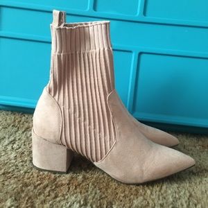 Size 8 Forever21 boots
